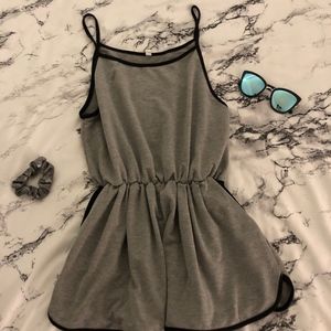 💨GRAY ROMPER💨